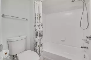 9990 N Scottsdale Rd, Paradise Valley, AZ 85253 - Photo 10