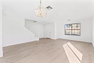 287 E Baylor Ln, Gilbert, AZ 85296 - Photo 4