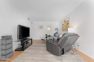 5845 S Kenwood Ln, Tempe, AZ 85283 - Photo 10