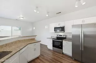 16864 W Tasha Dr, Surprise, AZ 85388 - Photo 10