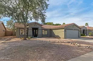 14925 W Mauna Loa Ln, Surprise, AZ 85379 - Photo 4