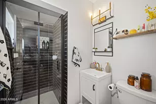 4215 E Flower St, Phoenix, AZ 85018 - Photo 30