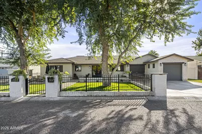 4215 E Flower Street, Phoenix, AZ 85018 - Photo 4