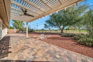 10223 W Desert Hills Dr, Sun City, AZ 85351 - Photo 20