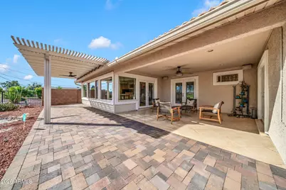 10223 W Desert Hills Drive, Sun City, AZ 85351 - Photo 18