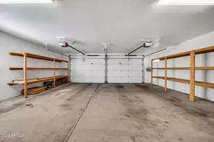 10223 W Desert Hills Dr, Sun City, AZ 85351 - Photo 22