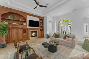 303 E Wexford Cove, Phoenix, AZ 85020 - Photo 8