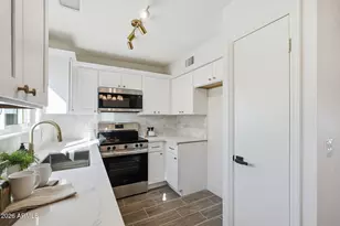 1410 E Topeka Dr, Phoenix, AZ 85024 - Photo 14