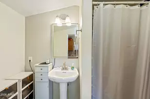 3215 E Missouri Ave, Phoenix, AZ 85018 - Photo 24