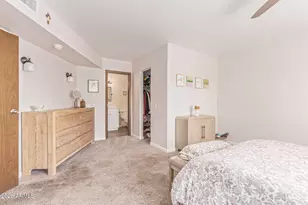 10902 W Topaz Dr, Sun City, AZ 85351 - Photo 16