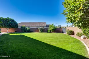 15427 W Mescal St, Surprise, AZ 85379 - Photo 8