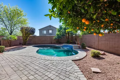 15427 W Mescal Street, Surprise, AZ 85379 - Photo 6