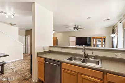 10793 N 70th Avenue, Peoria, AZ 85345 - Photo 12