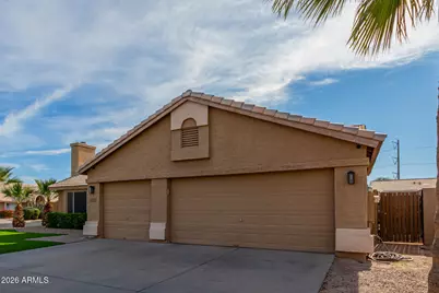 3655 E Redwood Lane, Phoenix, AZ 85048 - Photo 2