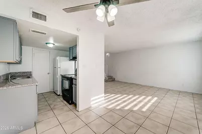 5202 N 42nd Drive, Phoenix, AZ 85019 - Photo 4