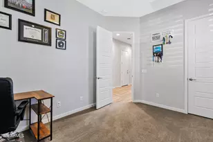 10533 E Naranja Ave, Mesa, AZ 85209 - Photo 4