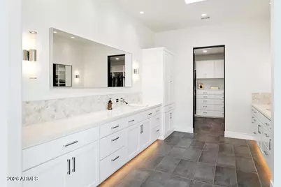 6718 E San Juan Avenue, Paradise Valley, AZ 85253 - Photo 14