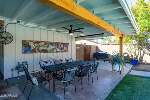 1516 E Keim Dr, Phoenix, AZ 85014 - Photo 12