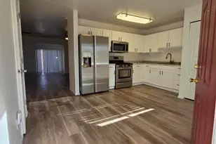 3408 W McLellan Blvd, Phoenix, AZ 85017 - Photo 2