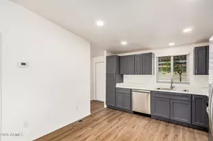 8601 N 103rd Ave, Peoria, AZ 85345 - Photo 16