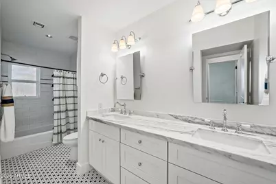 3131 N 53rd Place, Phoenix, AZ 85018 - Photo 18