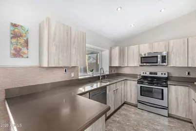 2710 E Rock Wren Road, Phoenix, AZ 85048 - Photo 12