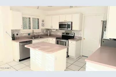 18170 N 89th Lane, Peoria, AZ 85382 - Photo 4