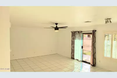 18170 N 89th Lane, Peoria, AZ 85382 - Photo 8