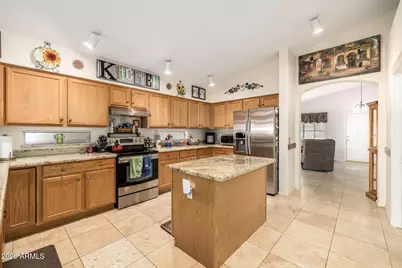 17116 N Corey Court, Surprise, AZ 85374 - Photo 4