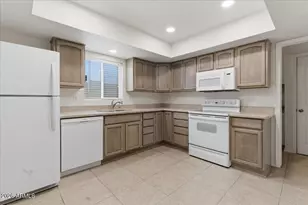 6512 N 12th Wy, Phoenix, AZ 85014 - Photo 4