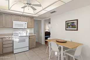 6512 N 12th Wy, Phoenix, AZ 85014 - Photo 24