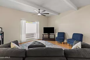 6512 N 12th Wy, Phoenix, AZ 85014 - Photo 10