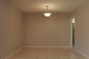 4127 W Mission Ln, Phoenix, AZ 85051 - Photo 4