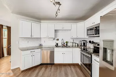 15076 N 85th Drive, Peoria, AZ 85381 - Photo 12