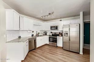 15076 N 85th Dr, Peoria, AZ 85381 - Photo 10