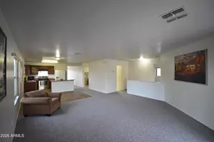 2404 W Roeser Rd, Phoenix, AZ 85041 - Photo 16