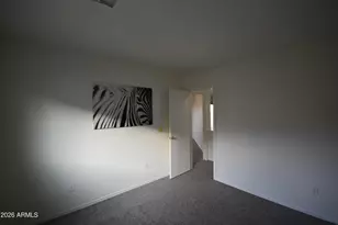 2404 W Roeser Rd, Phoenix, AZ 85041 - Photo 20