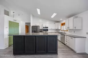 4250 N Cholla Dr, Prescott Valley, AZ 86314 - Photo 12