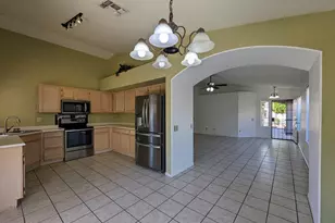8437 W Charter Oak Rd, Peoria, AZ 85381 - Photo 16