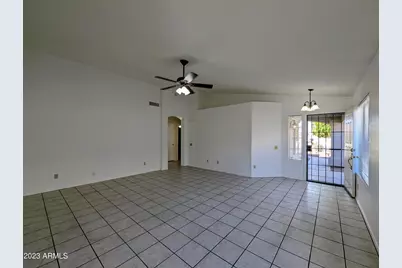 8437 W Charter Oak Road, Peoria, AZ 85381 - Photo 10