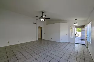 8437 W Charter Oak Rd, Peoria, AZ 85381 - Photo 10