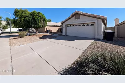 8437 W Charter Oak Road, Peoria, AZ 85381 - Photo 4
