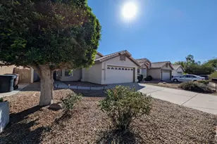 8437 W Charter Oak Rd, Peoria, AZ 85381 - Photo 2