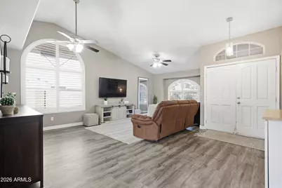 10890 S Dreamy Drive, Goodyear, AZ 85338 - Photo 6