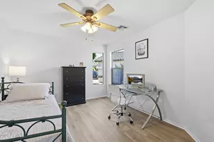 15688 W Saguaro Ln, Surprise, AZ 85374 - Photo 20