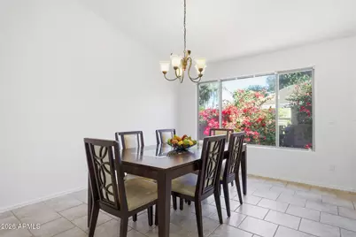 15688 W Saguaro Lane, Surprise, AZ 85374 - Photo 8