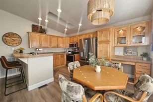 650 N Hawes Rd, Mesa, AZ 85207 - Photo 2