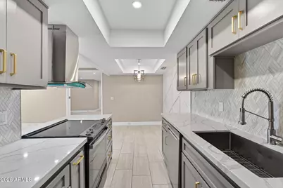 7557 N Dreamy Draw Drive #264, Phoenix, AZ 85020 - Photo 10