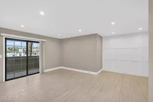 7557 N Dreamy Draw Dr, Phoenix, AZ 85020 - Photo 14