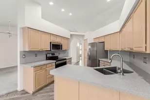 8954 W Sequoia Dr, Peoria, AZ 85382 - Photo 8